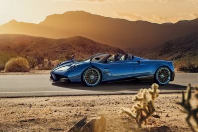 終極「上空」絕美「超跑」Pagani Huayra Roadster，性能「無情」超越「Coupe」車型