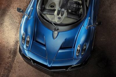 終極「上空」絕美「超跑」Pagani Huayra Roadster，性能「無情」超越「Coupe」車型