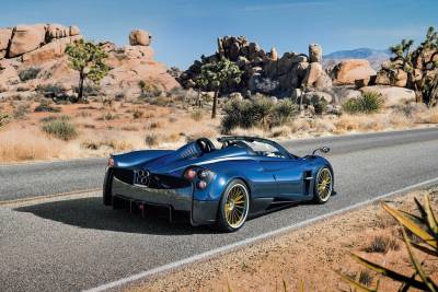 終極「上空」絕美「超跑」Pagani Huayra Roadster，性能「無情」超越「Coupe」車型