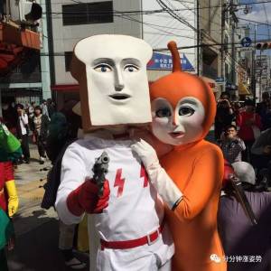 一場掏空你的身體和笑點的COSPLAY大遊行，日本人太有才了