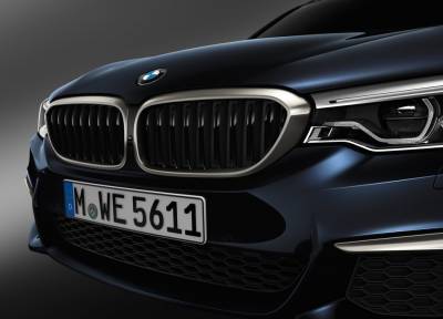 BMW M550D XDRIVE 海外首發