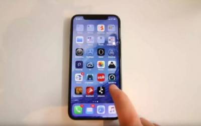 實力「坑爹」：女兒秀出未發售的iPhone X，老爸卻因此丟了工作