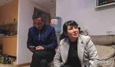 當年他們拋棄女嬰，卻又希望20年後能與她斷橋相認。22年後，女兒從美國來了