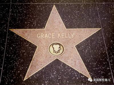 童話存在嗎？Grace Kelly那美好的皇室大婚，卻早已千瘡百孔