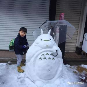 一場東京暴雪，一夜之間日本人民堆雪人的腦洞再！也！關！不！住！了！