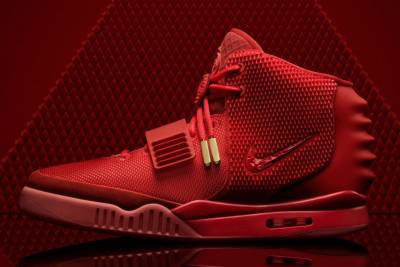 你沒看過的 Nike Air Yeezy 2 神配色，最愛哪一雙...？