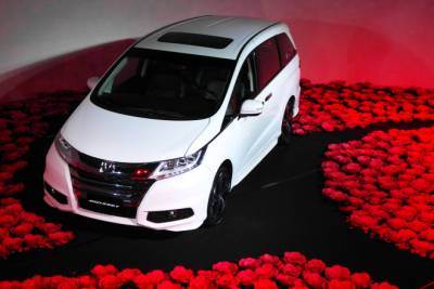 二次「不好意思」 Honda ODYSSEY 16天達成半年目標