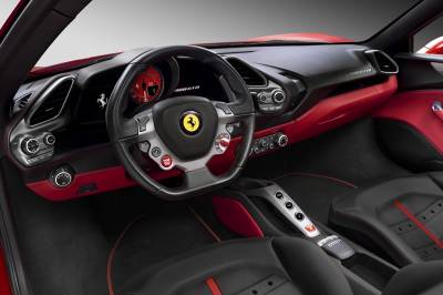 電動開篷迎陽光 Ferrari 488 Spider