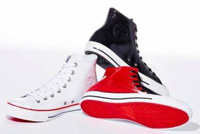 Converse和Barneys New York推出聯名鞋款 以漆皮打造Chuck Taylor All Star經典鞋型