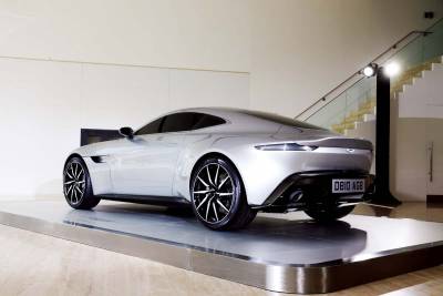 「真是棒」座駕抵台Aston Martin DB10