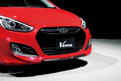 紅海之戰 Hyundai Verna四門小房車上市