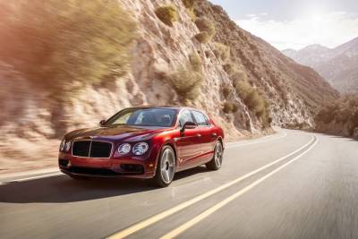 Bentley Flying Spur追加中間車型「V8 S」！車名多了個「S」，最大馬力也同步小漲至521hp