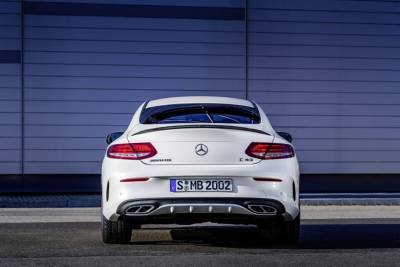 Mercedes-AMG C 43正式規格露出！但說真的換皮不換骨，總是讓人「AMG」三個字最近真的有點太氾濫了……？