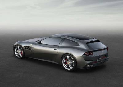 GT豪華跑車再進化 Ferrari GTC4 Lusso