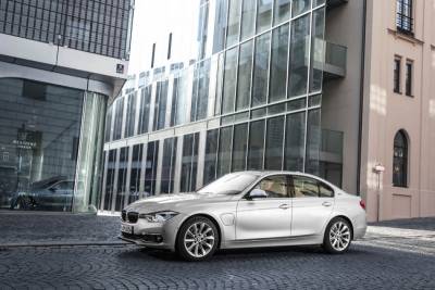 266萬起，全新BMW 330e正式上市