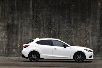 「魂動」魅力再進化，Mazda3「運動進階」版將於2016年4月1日搶先在英國上市！