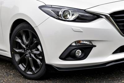 「魂動」魅力再進化，Mazda3「運動進階」版將於2016年4月1日搶先在英國上市！