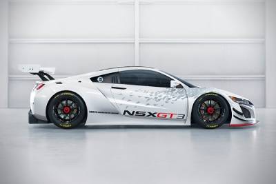 2016紐約車展10大精彩好車之六─Hybrid 四驅通通脫掉！Acura NSX GT3開赴賽道